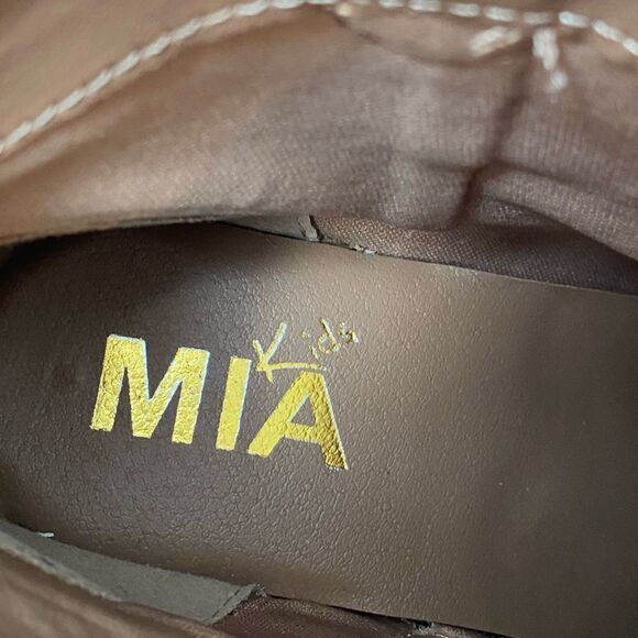 MIA KIDS Girls Kay Star Detailed Ankle Boots - Picture 8 of 8